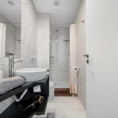 Apartment Madeira Mar - Seaview- Floor With Rooftop Pool Funchal (Madeira)